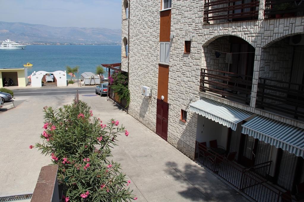 Apartments Coric Trogir Rom bilde